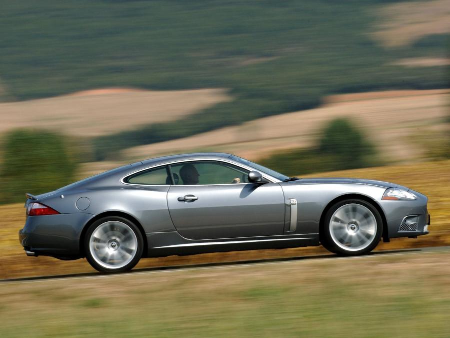  Jaguar XKR Coupe 2007 года  (фото 10 из 16)